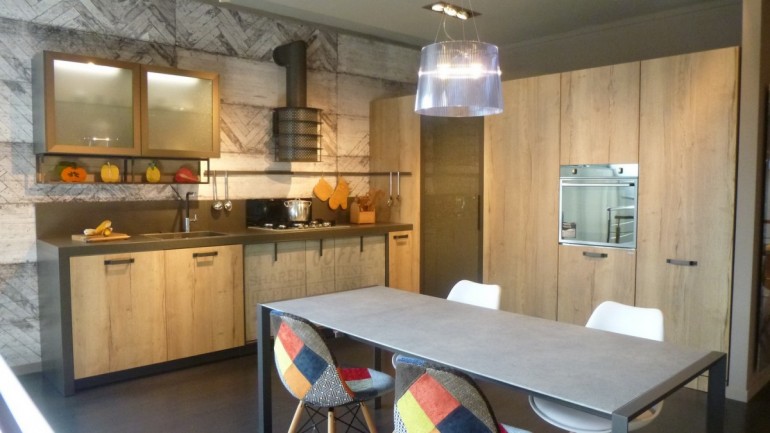 cucina Snaidero modello Loft visibile in esposizione a Zogno Bergamo