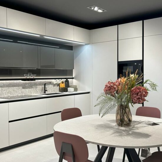 cucina la casa moderna ad angolo Bergamo