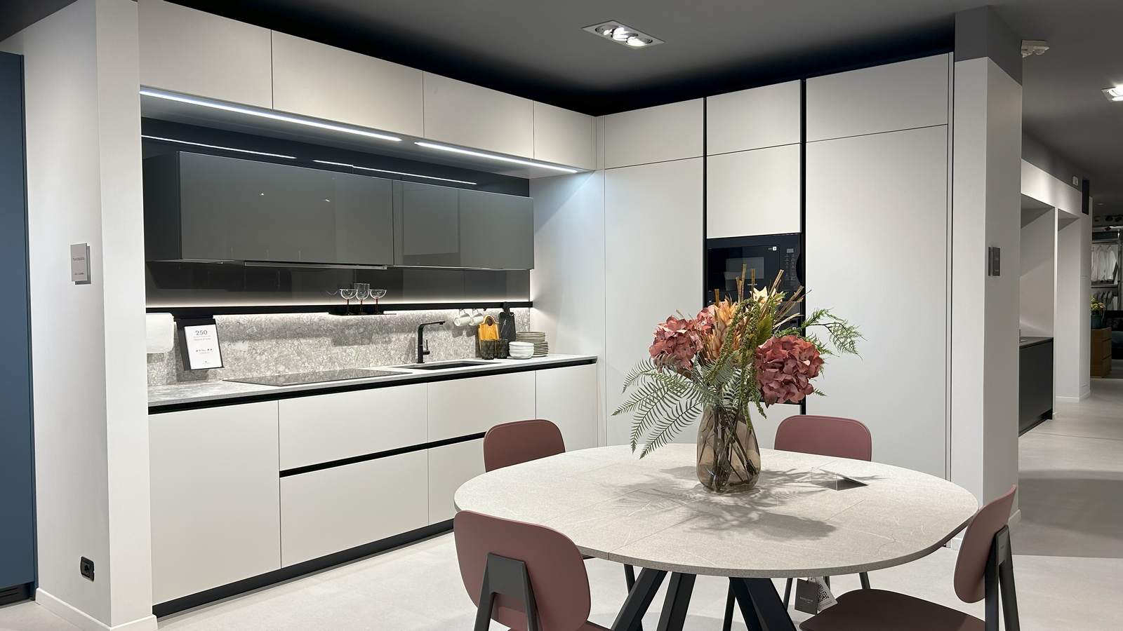 cucina la casa moderna ad angolo Bergamo
