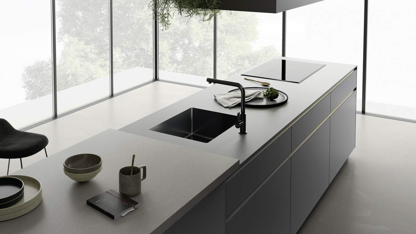 cucina moderna con isola di design a bergamo.JPG